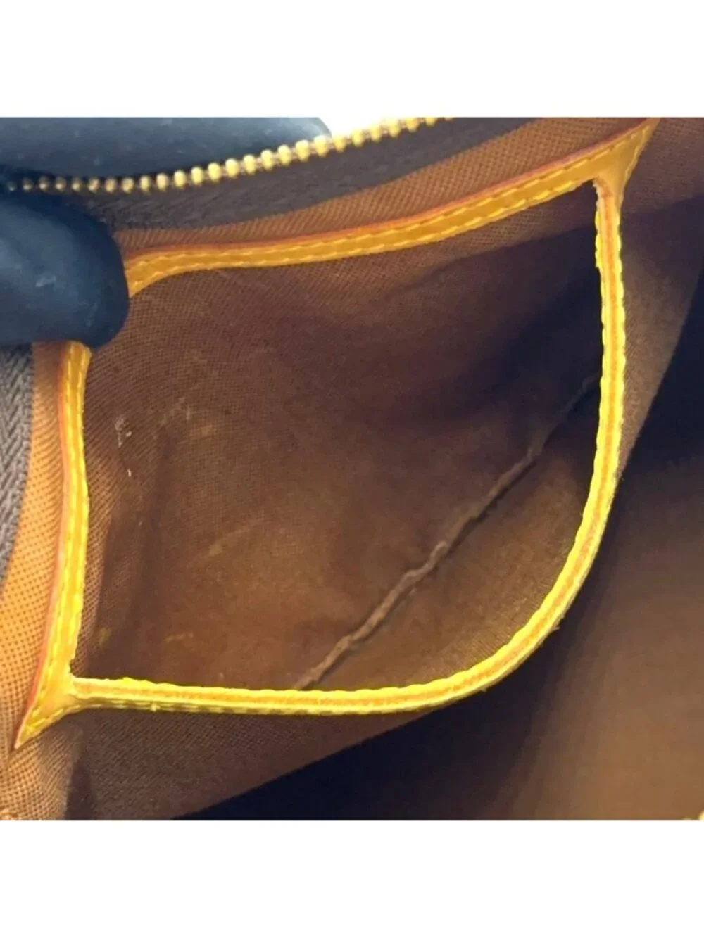 Louis Vuitton Speedy 25 Vintage Handbag